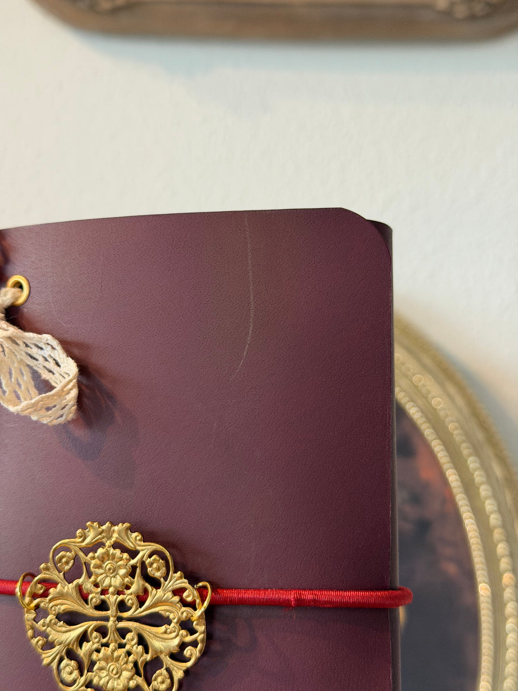 Flower Filigree ✦ A6 Trifold Bow